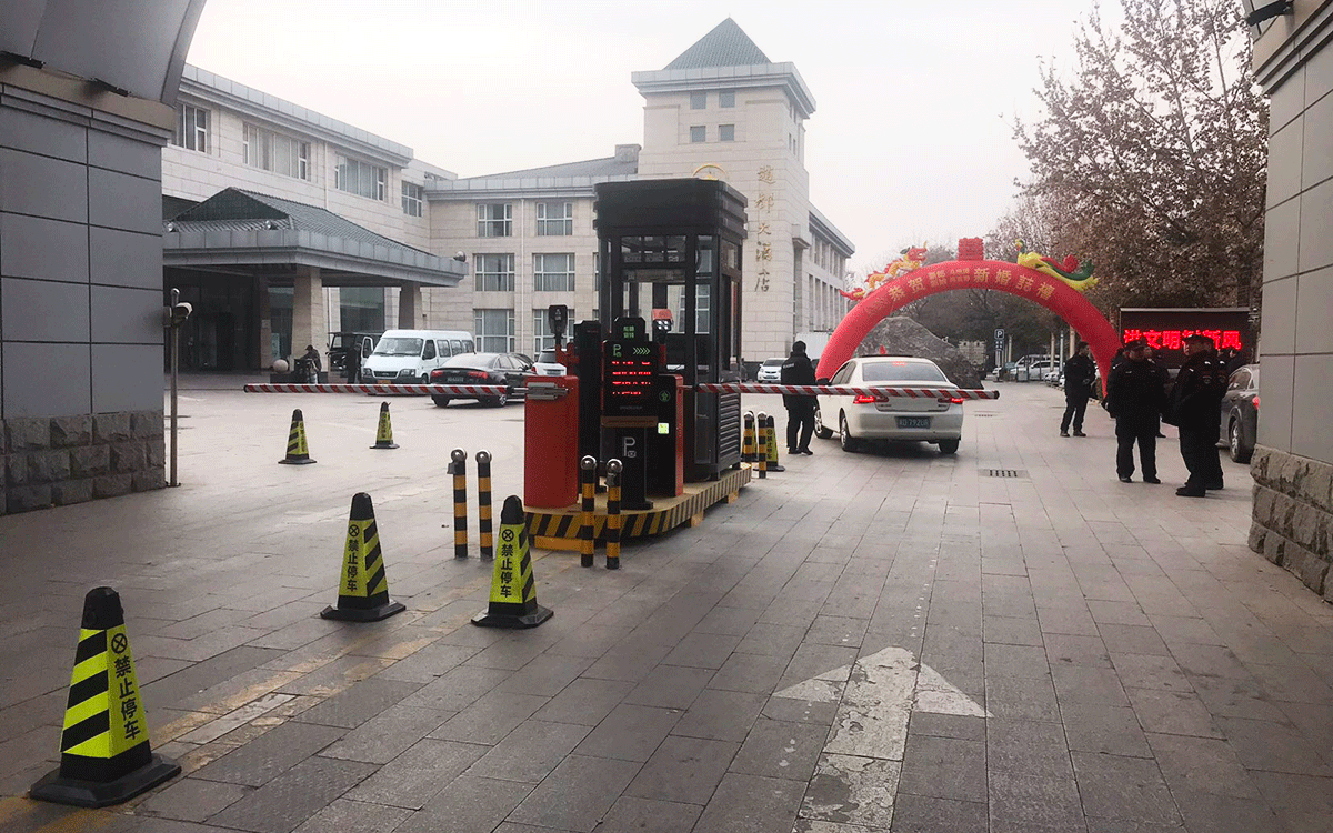 智能停車場系統中車牌識別和道閘如何安裝,分幾個步驟？